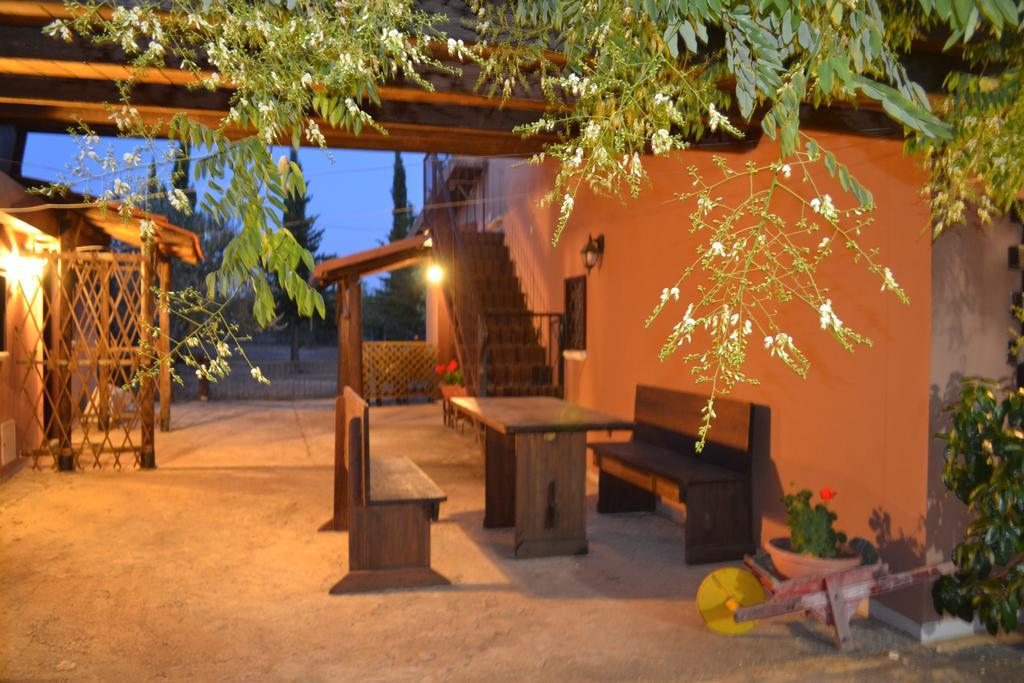 B&B Le Stagioni Castel Del Monte  Luaran gambar